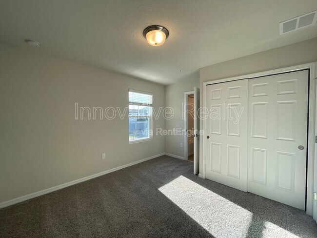 Building Photo - 2548 Sweet Viburnum Wy