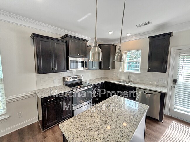 Building Photo - 28 Arnold Mill Rd