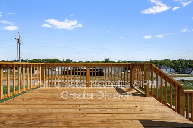 Building Photo - 3005 Longview Court