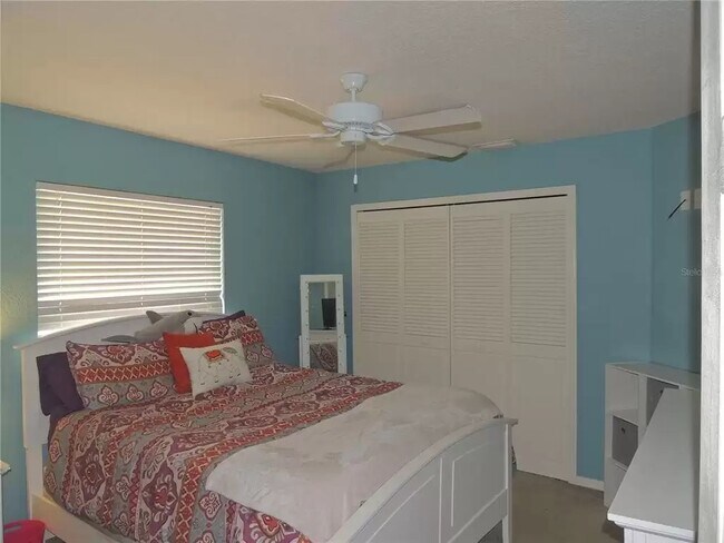 Building Photo - 264 Valdiva St