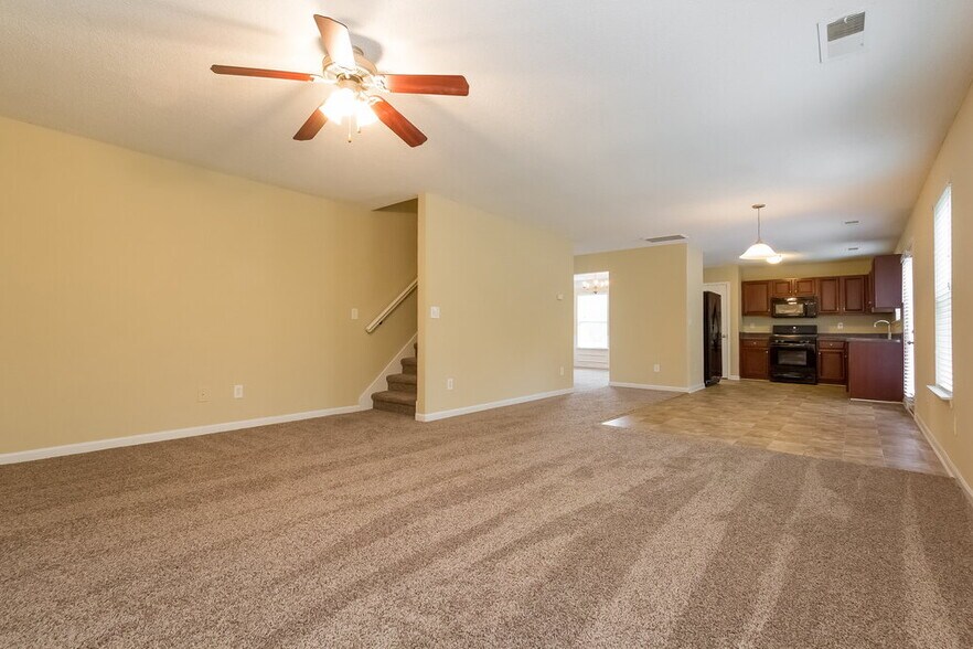 Building Photo - 3747 Rosebud Park Dr