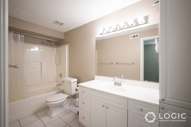 Building Photo - 9385 Tortellini Dr