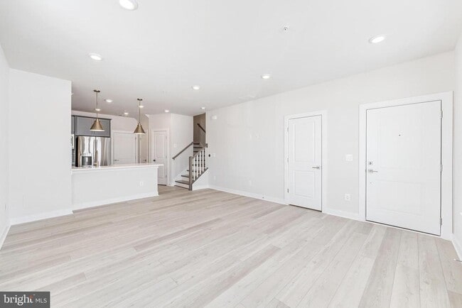 Building Photo - 44592 Strabane Ter