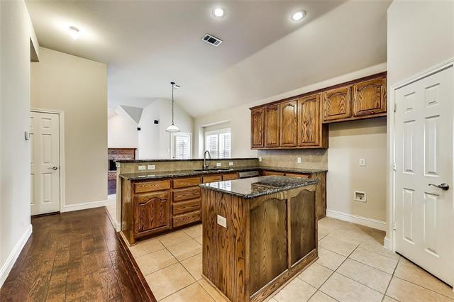 Building Photo - 34 Painted Rock Ct