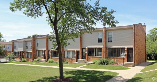 Building Photo - 2, and 3 Bedroom Townhomes and, 1 Bedroom Apartments