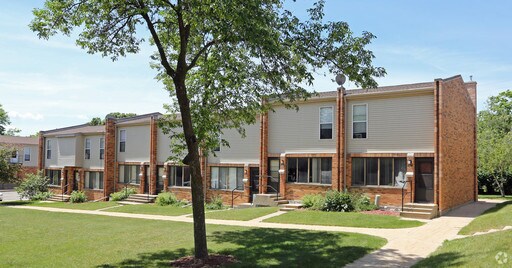 Building Photo - 2620 S Stoughton Rd