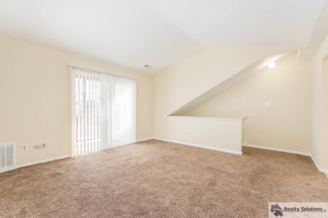 Building Photo - 514 Cascade Ct