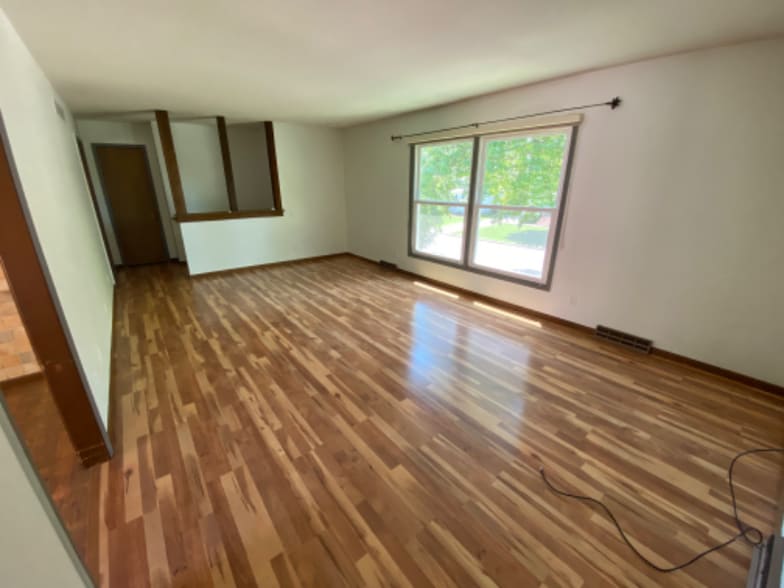 Building Photo - 4100 G St