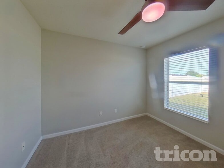Building Photo - 1132 Hill Flower Dr
