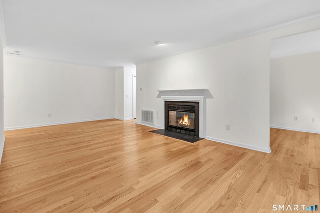 Building Photo - 259 Mayfield Dr