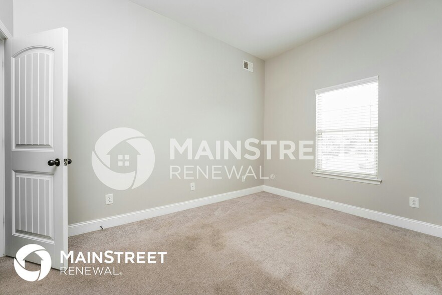 Building Photo - 4948 Longview Run