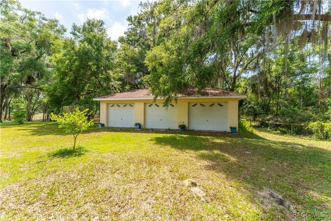 Building Photo - 10726 N Citrus Ave