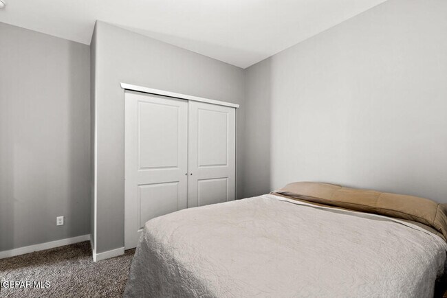 Building Photo - 14345 Jonathan K. Molina Ct