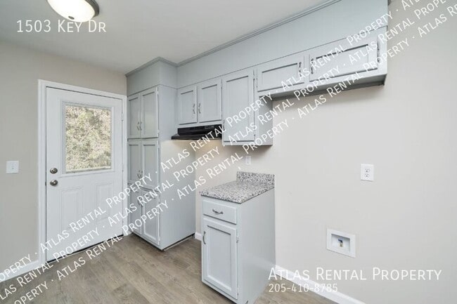 Building Photo - 1503 Key Dr