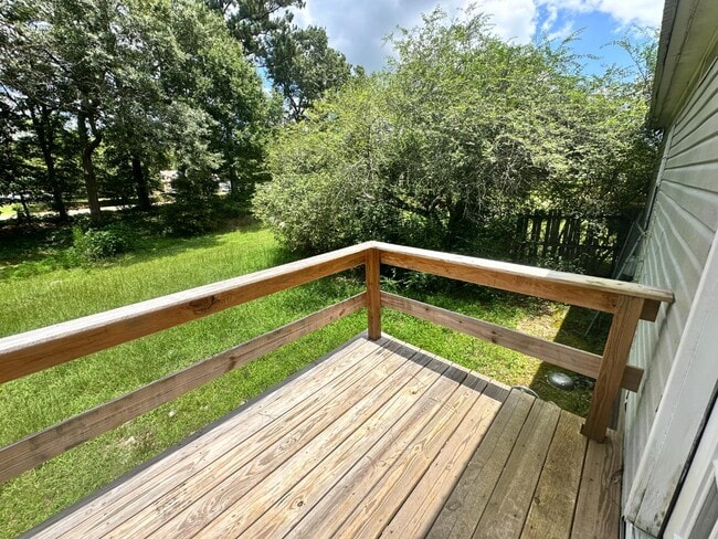 Building Photo - 533 Covey Cir
