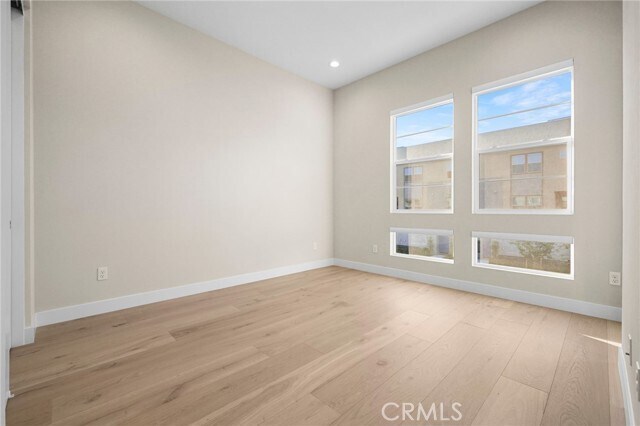 Building Photo - 1155 Poppy Ct