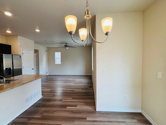 Building Photo - 5642 Heathland Terrace