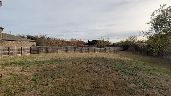 Building Photo - 1356 Eagle Ridge Trail