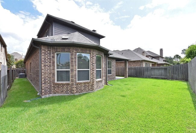 Building Photo - 13117 Stoneleigh Terrace Dr