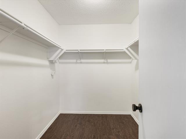 Building Photo - 4816 Waterford Dr