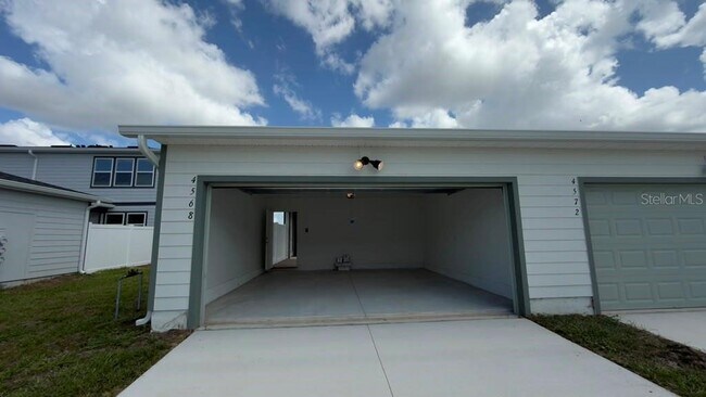 Building Photo - 4568 ORCHARD VIEW Aly