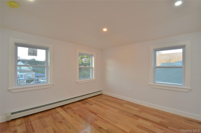 Building Photo - 219-42 112th Rd