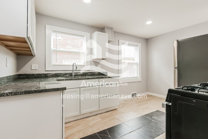 Building Photo - 5535 Devonshire Rd