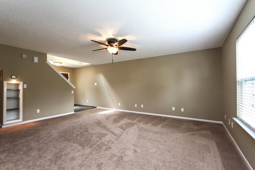 Building Photo - 13323 N Brick Chapel Dr