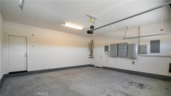 Building Photo - 13925 Mesa View Dr