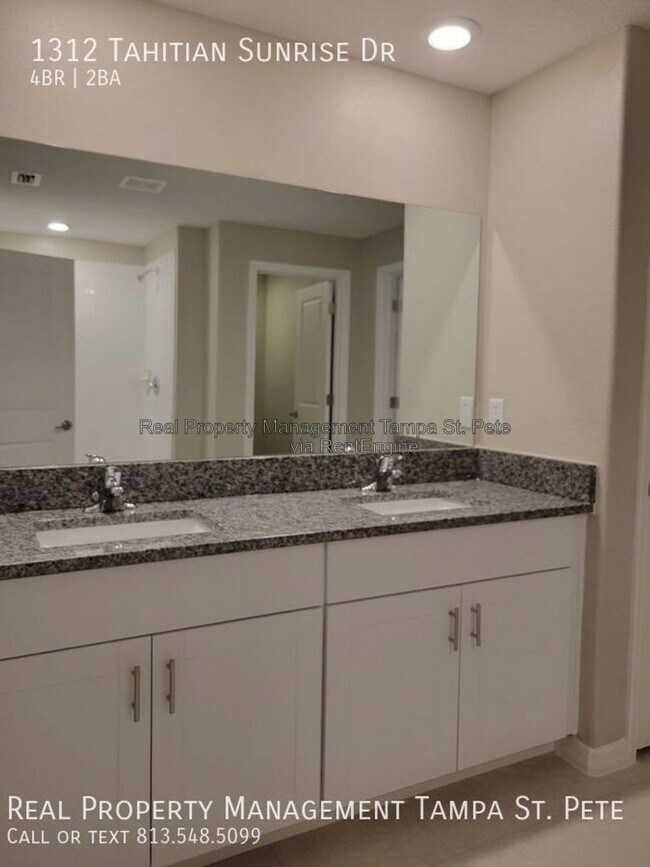 Building Photo - 1312 Tahitian Sunrise Dr