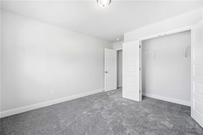 Building Photo - 3847 Lockaby Way