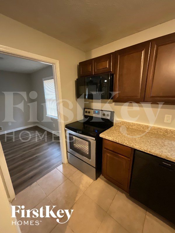 Building Photo - 10799 Sanderling Ln