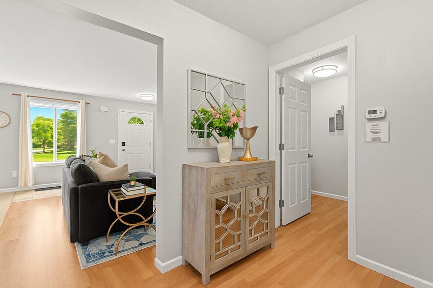 Building Photo - 18530 E 14 Mile Rd