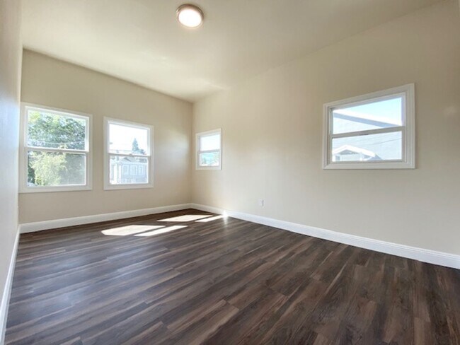 Building Photo - 767 Buena Vista Ave