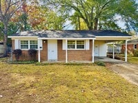 Building Photo - Charming 3-Bedroom Home with Cozy Living Spaces!