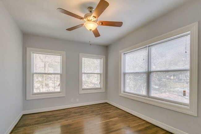 Building Photo - 3321 Charleston St