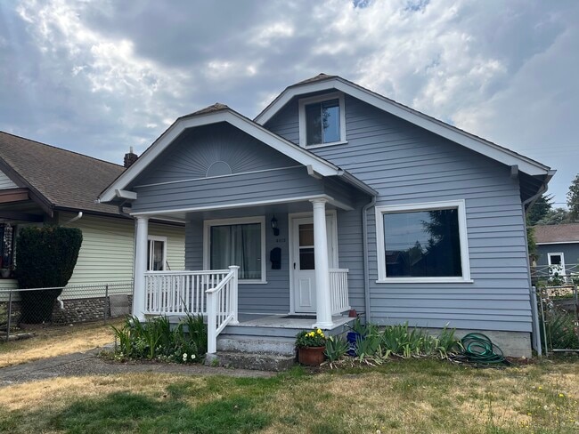 Building Photo - 4012 E G St