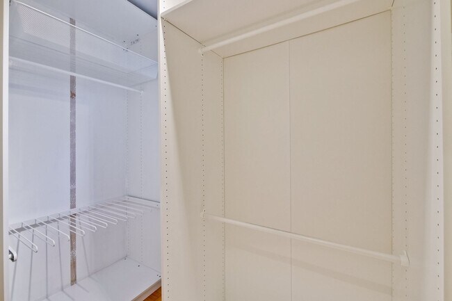 Building Photo - Turnkey Home with Natural Light & Upgrades...