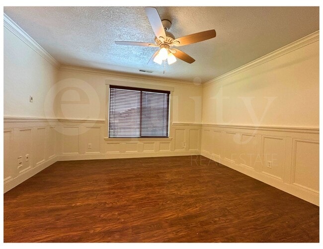 Building Photo - 8045 N Plum Creek Dr
