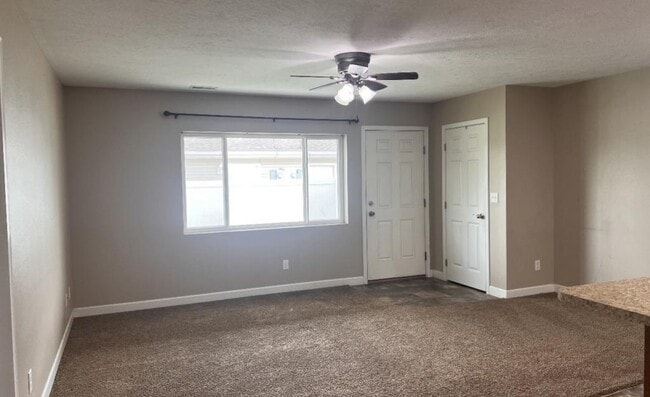 Building Photo - 1419 2nd St