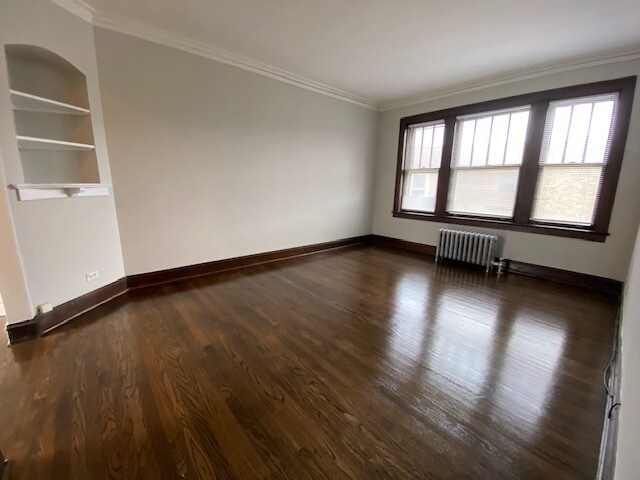 Building Photo - 5544 W Leland Ave