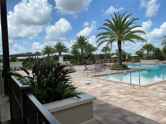 Building Photo - 8019 Glenlloyd Ave