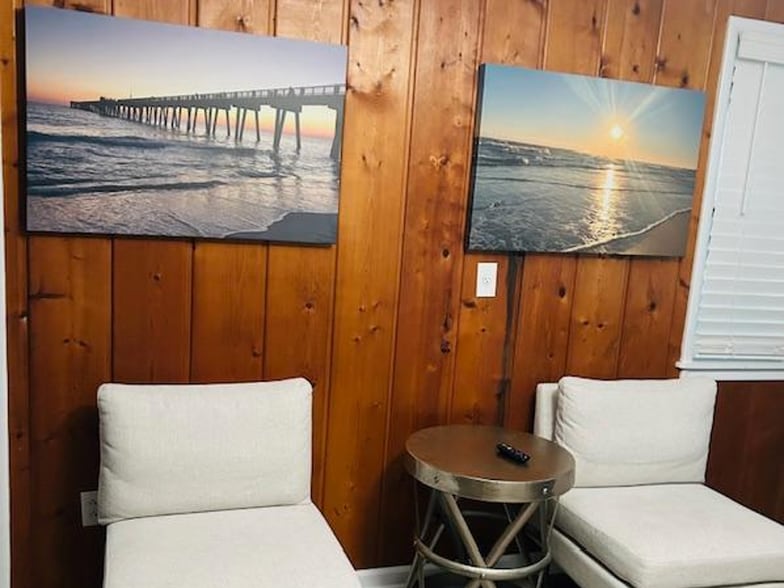 Living Room - 2511 Mashburn Rd