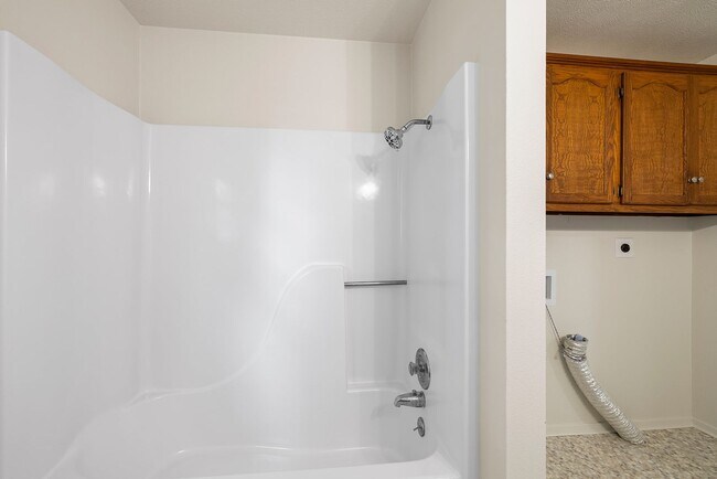 Building Photo - Charming Updated Home with 1-Car Garage, Fenced Backyard & Modern Finishes
