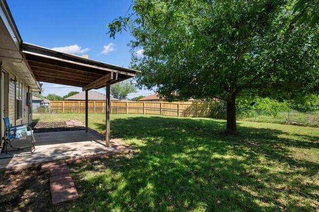 Building Photo - 4601 W Creek Cir