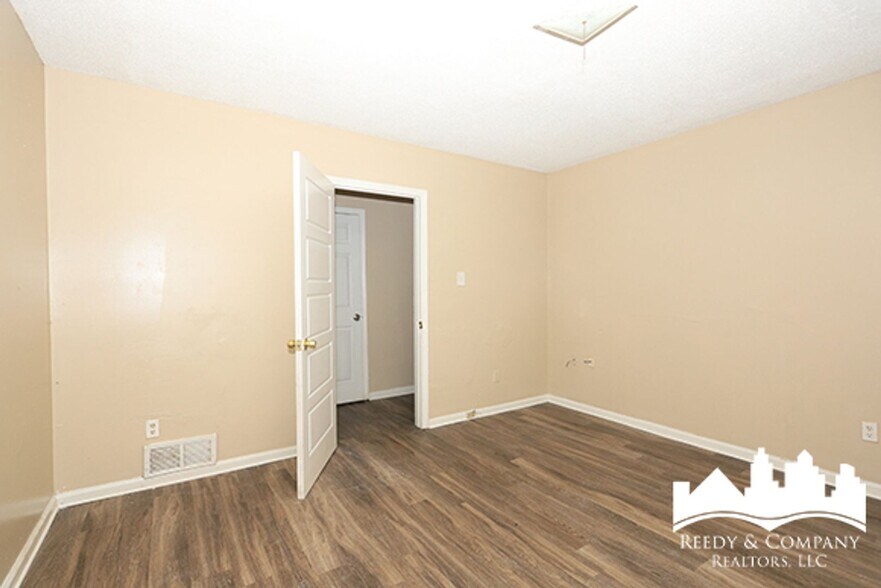 Building Photo - 416 Carbon Cove