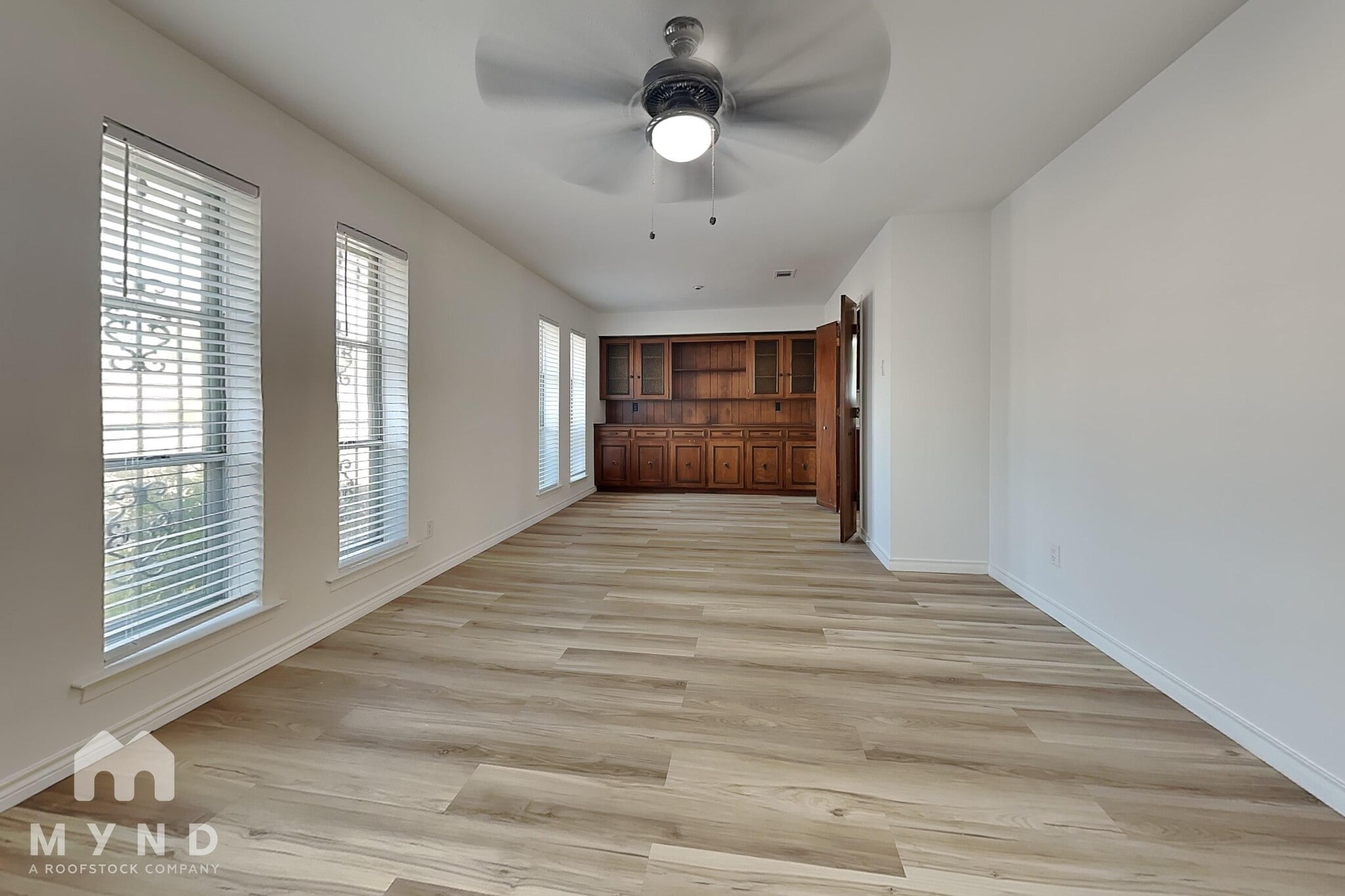 Building Photo - 810 Bradfield Dr