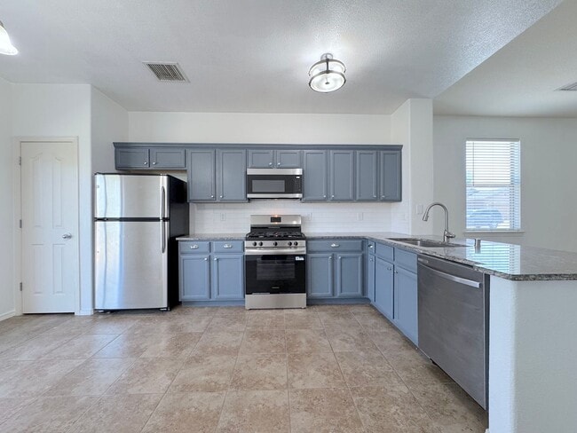 Building Photo - 14475 Miguel Terrazas Dr