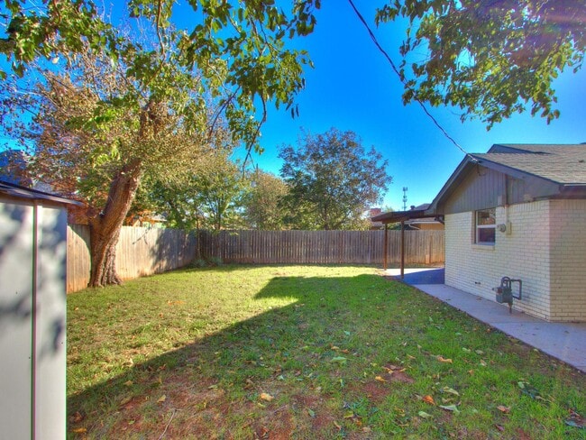 Building Photo - 3109 W Britton Rd