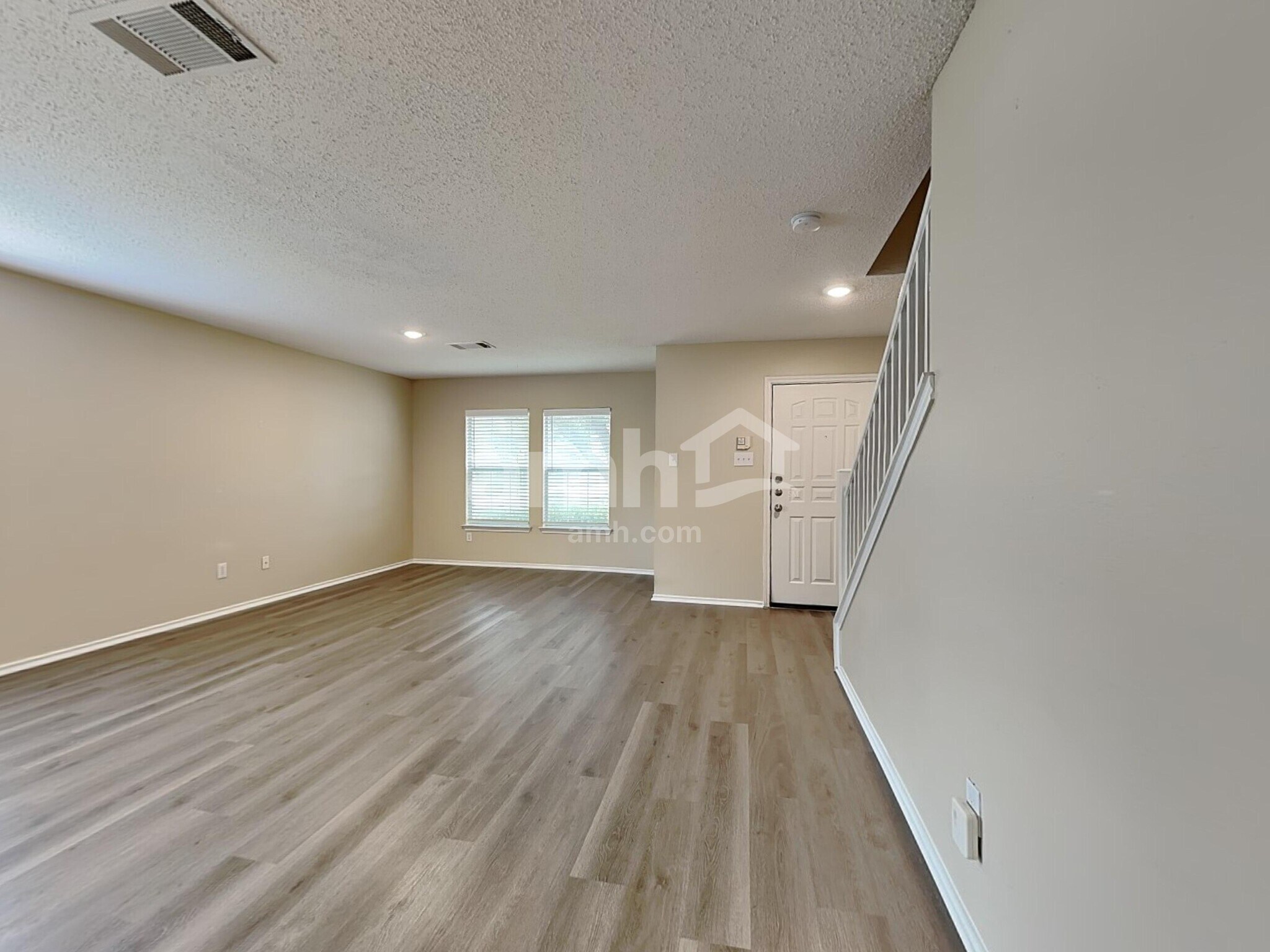 Building Photo - 15312 Iola Cv